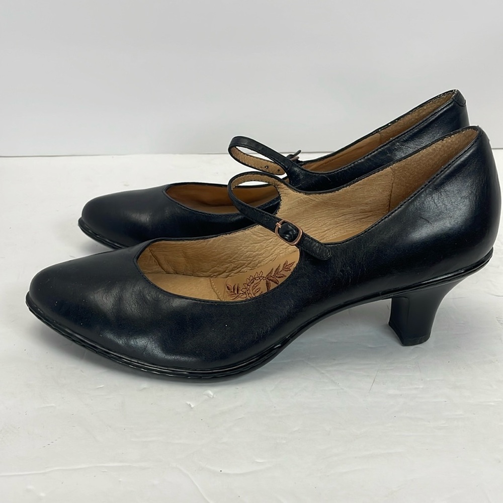 Sofft Black Leather Mary Jane Heels